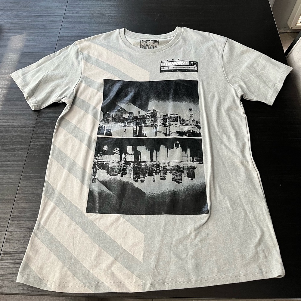 Zoo York Gray t-shirt with logo front size LG